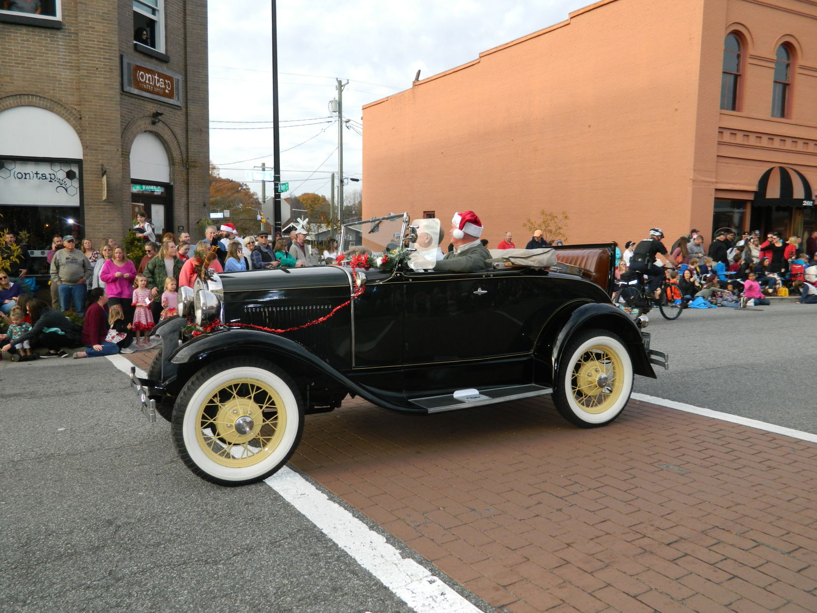 Mooresville Christmas Parade (250).JPG